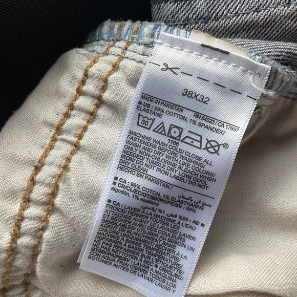 Old Navy Men’s NWT 38 x 32 Jeans - Picture 10 of 13